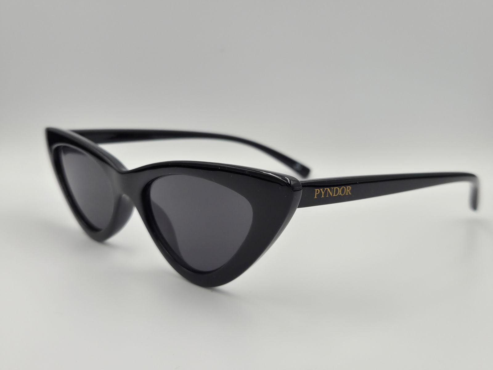 Hera Black