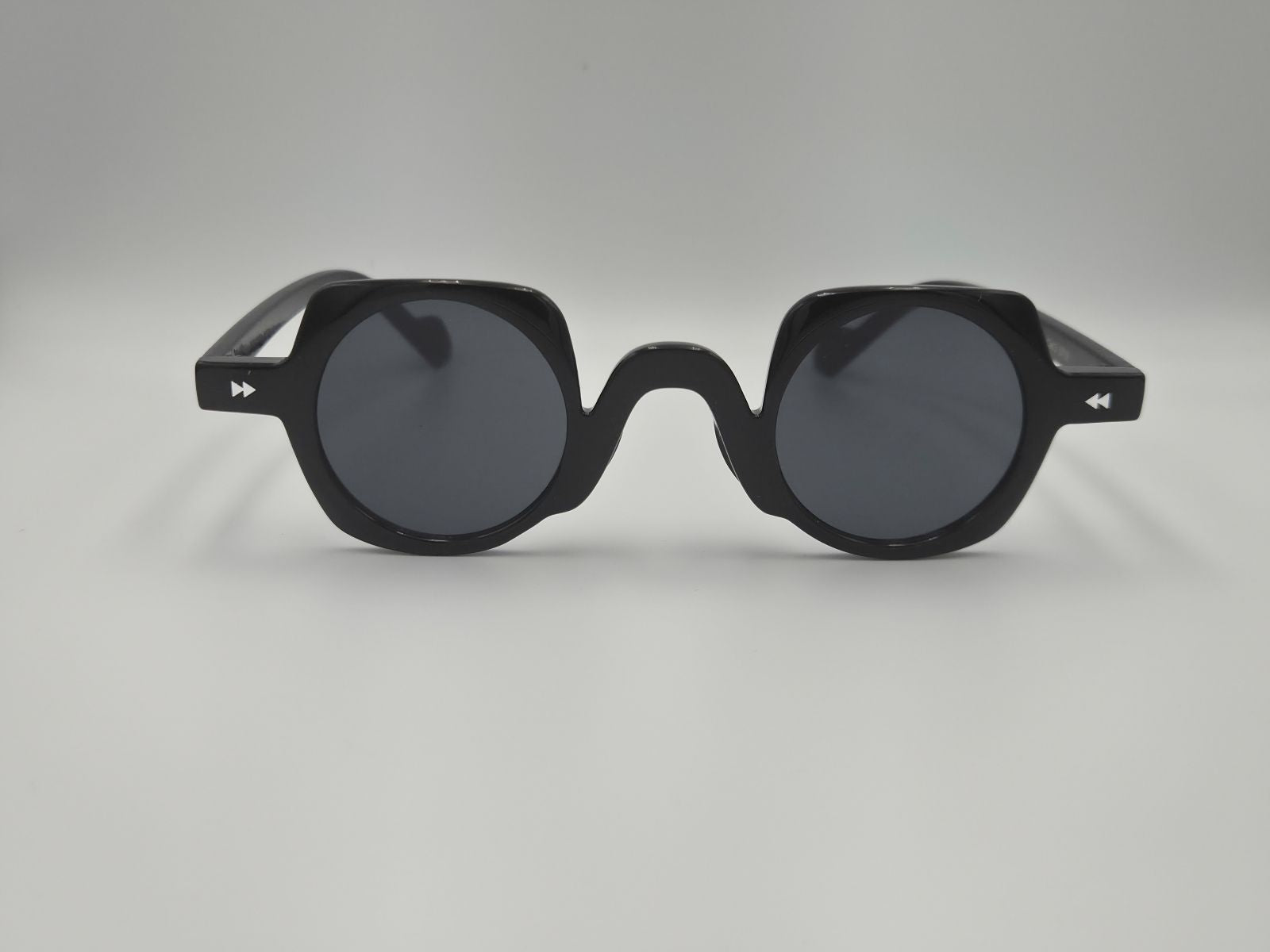 Moros Black