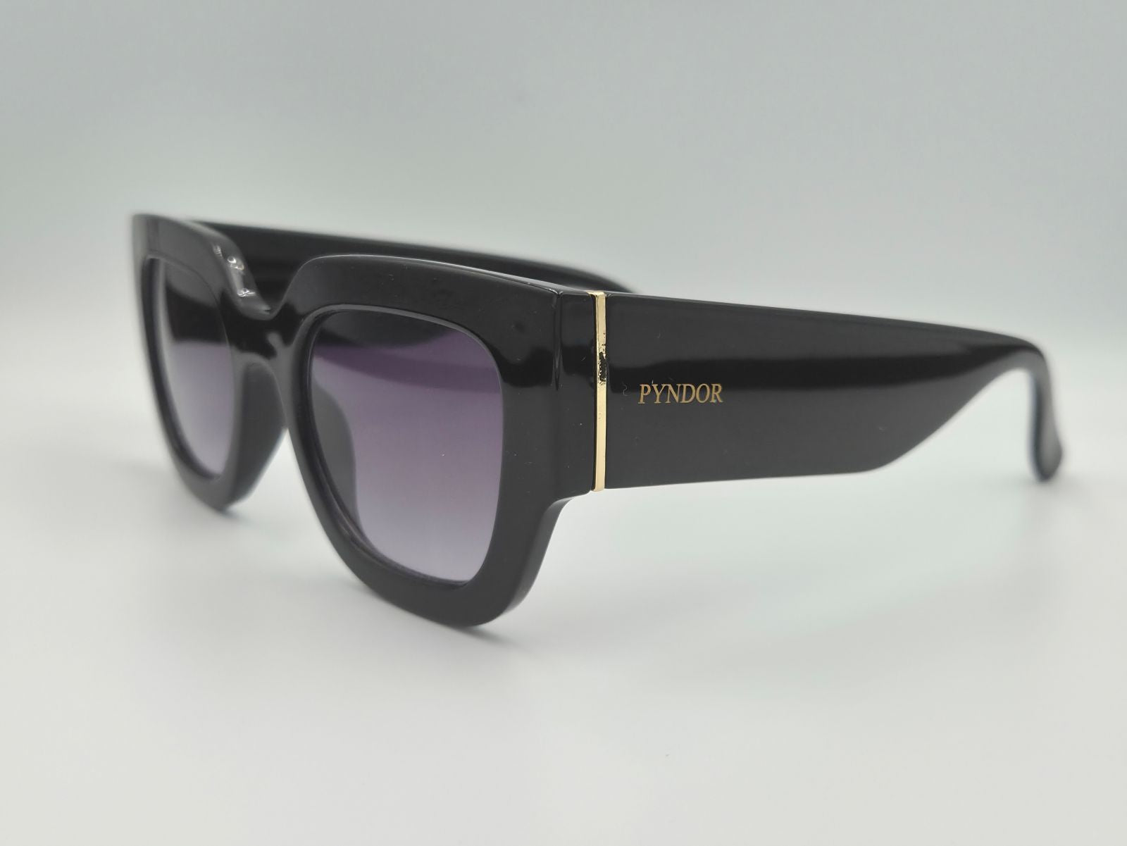 Iris Black
