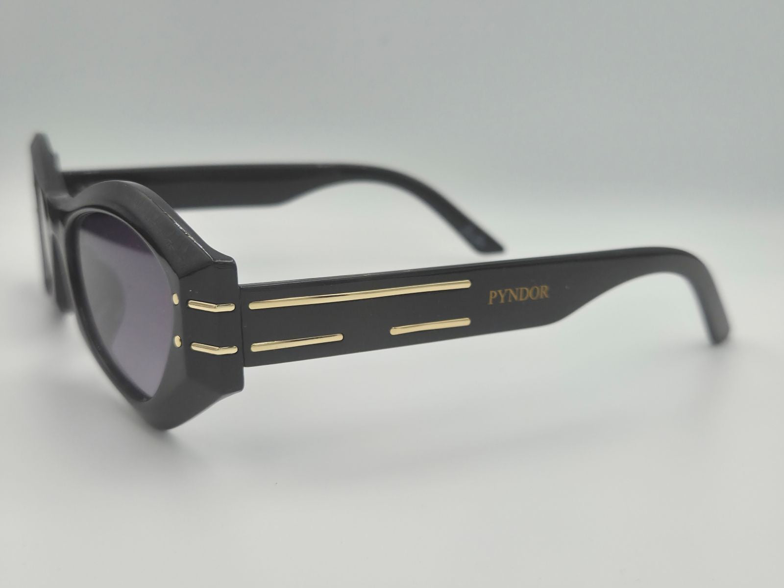 Nefeli Black Violet