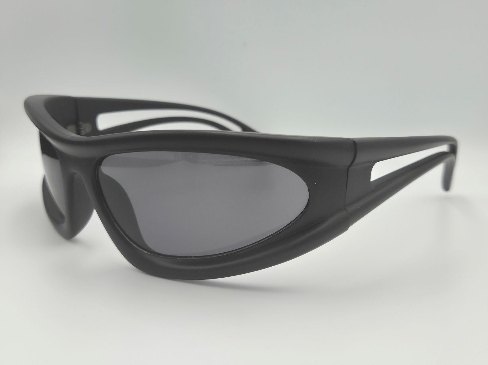 Phaethon Black