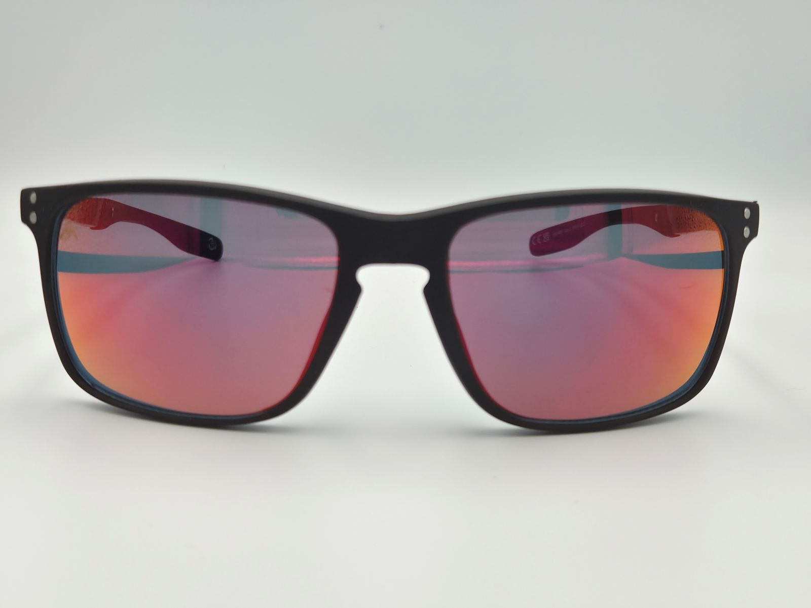 Myrmidon Red
