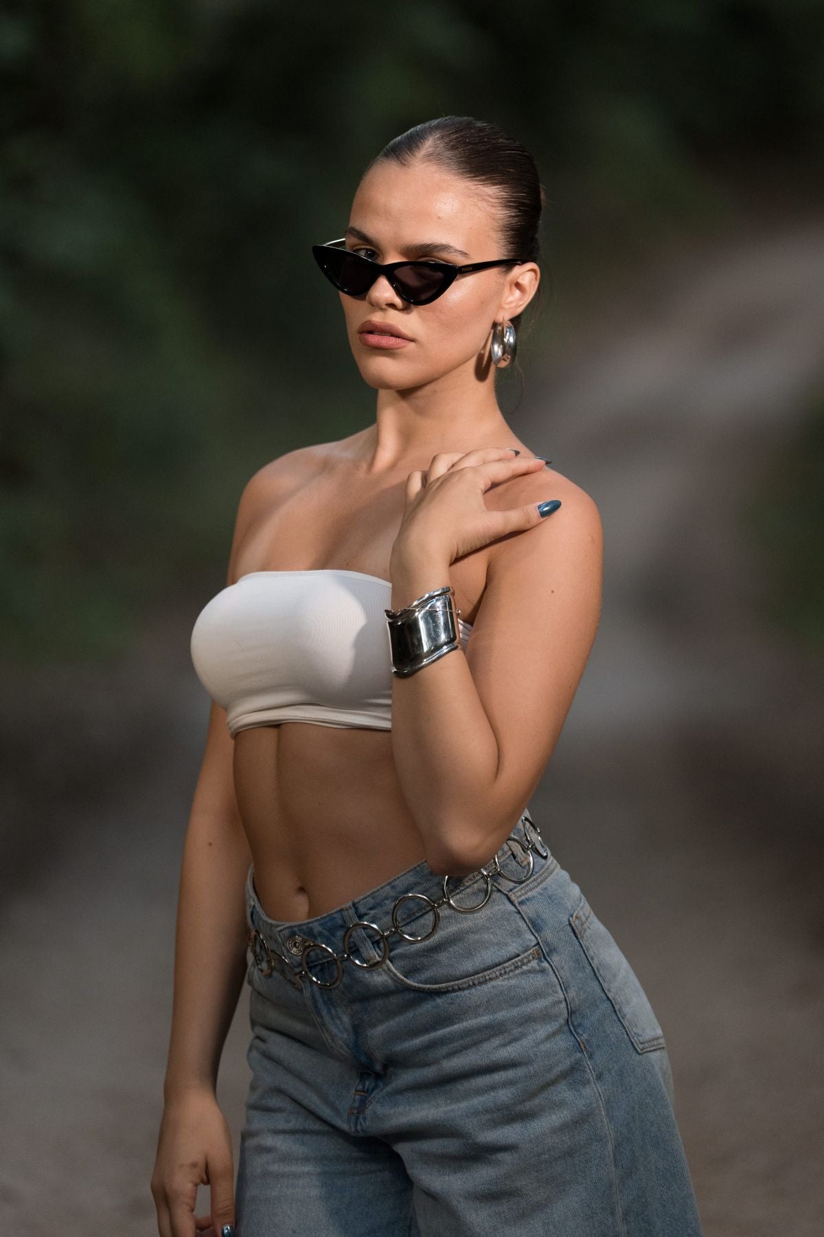 Hera Black